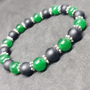 Green agate, black matte agate healing bracelet